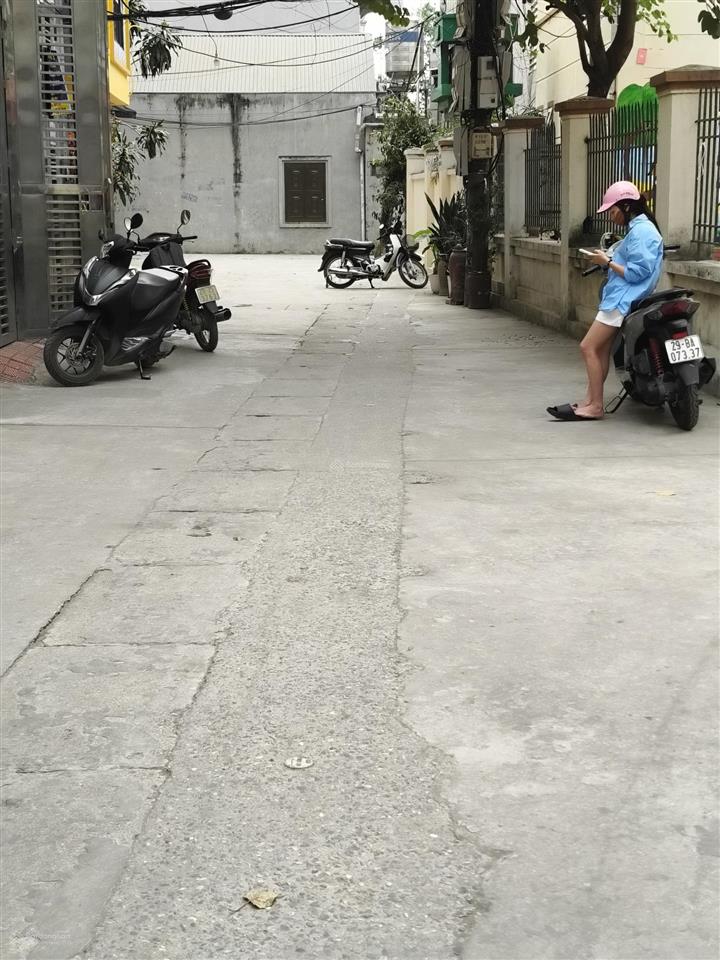 An dương vương ngõ oto tránh, thông. sổ đỏ chính chủ dt 150m2, mt 8.5m. sát đường 40 thông ciputra