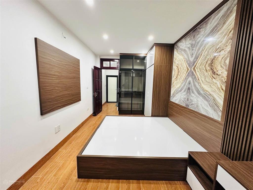 Bán nhà phố lụa, hà đông5 tầngdt 30mgiá 7tỷ