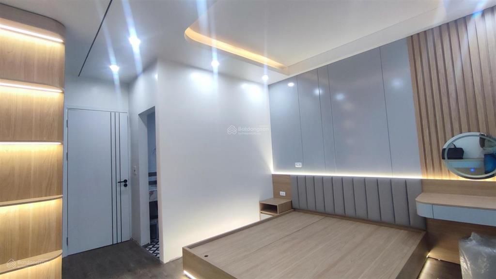 Bán nhà kiến hưng, hà đông5 tầng thang máyngõ thông kinh doanhgần chợdt 35mgiá 7,7 tỷ