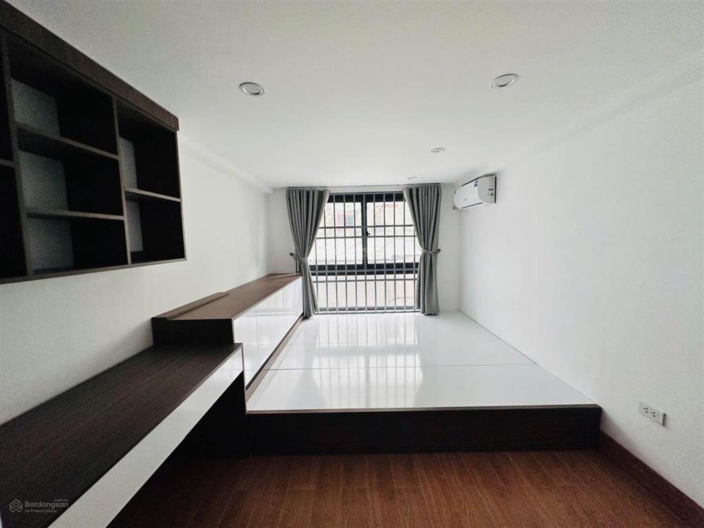 Bán nhà phố lụa, hà đông5 tầngdt 30mgiá 7tỷ
