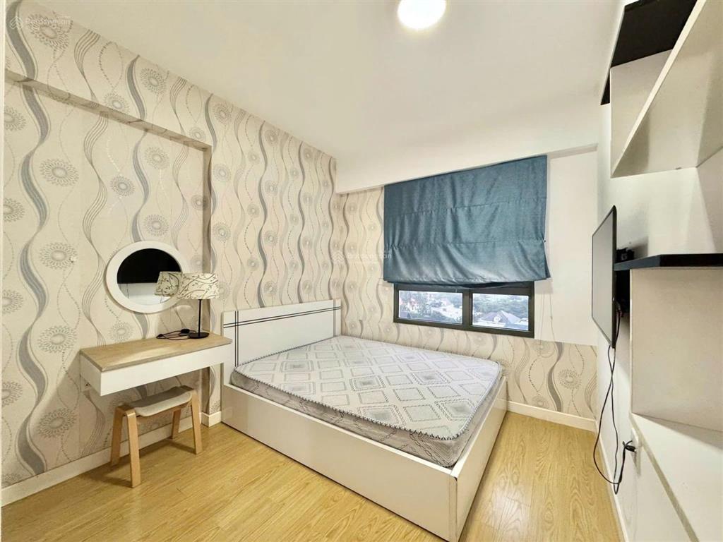 Cần cho thuê căn hộ 2 phòng ngủ masteri thảo điền.  0788 596 ***