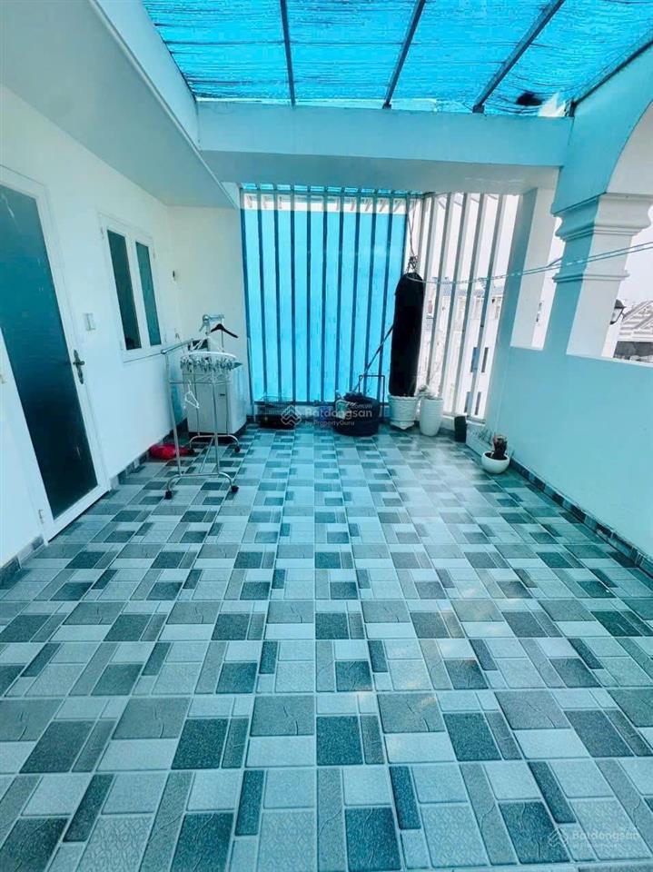 Chính chủ bán nhà đẹp góc 2mặt tiền, ngang 6m,đường ô tô thông, giá chỉ 7.5 tỷ,vừa ở vừa kinh doanh