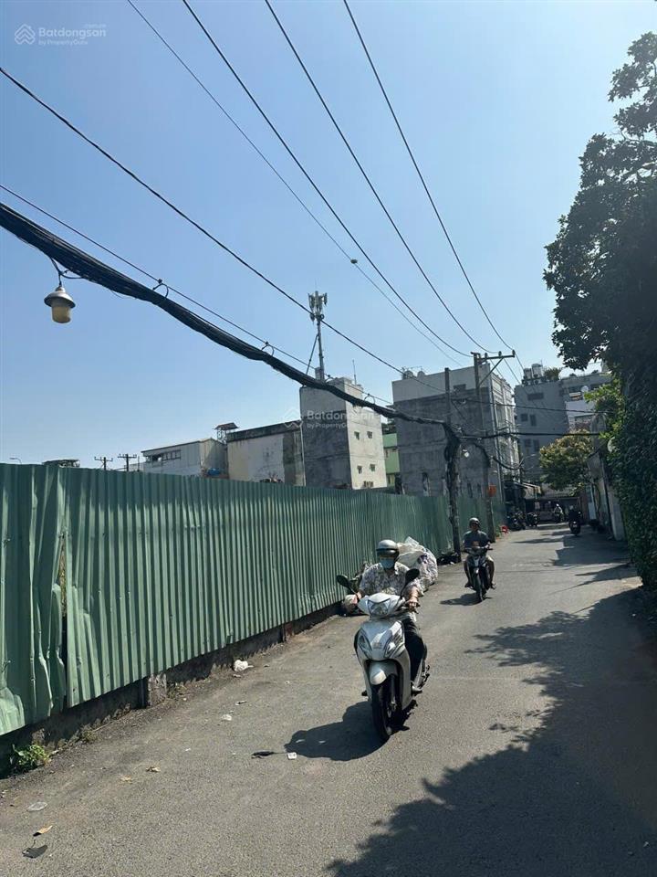 Chính chủ gửi bán gấp mảnh đất đẹp 4.2x20m, hẻm 8m ô tô thông đường quang trung p8, gò vấp xây ở