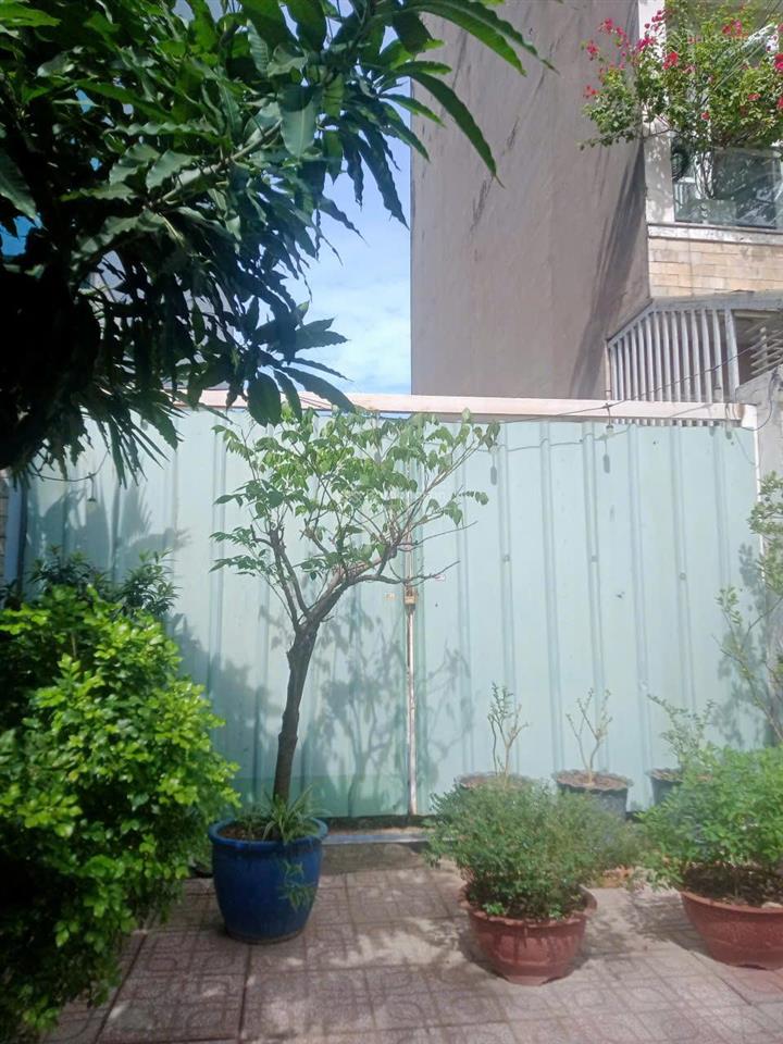 Bán lô đất ngang hiếm 5.5 x18.5m, cn 101m, giá chỉ 9 tỷ, đường 7m, xây 5 tầng, khu đồng bộ xây cao