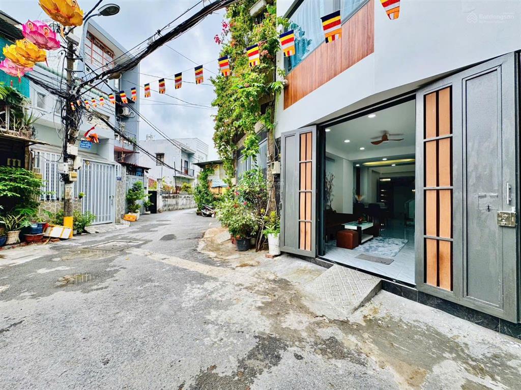 Bán nhà 4x20m,3 tầng,hẻm xe ô tô thông đường trần bá giao,p5, gv, nhà mới đẹp,giá chỉ 7.9 tỷ,ở ngay