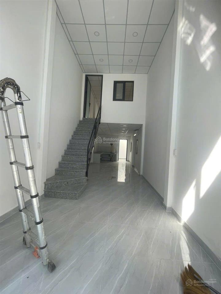 Chính chủ gửi bán gấp mảnh đất đẹp 4x18m, hẻm 4m ô tô thông đường lê đức thọ, p17, gò vấp xây ở
