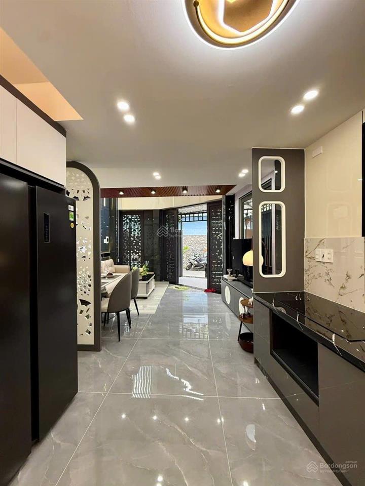 Chính chủ bán nhà 5x15m, 4 tầng, đường ô tô thông quang trung, p8, gv, giá chỉ 7,3 tỷ, vừa cho thuê
