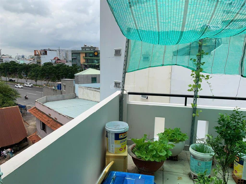 Bán nhà 4x20m, 3 tầng, hẻm ô tô thông, phạm văn đồng, p3, gv, 13 phòng đang cho thuê giá chỉ 9,5 tỷ