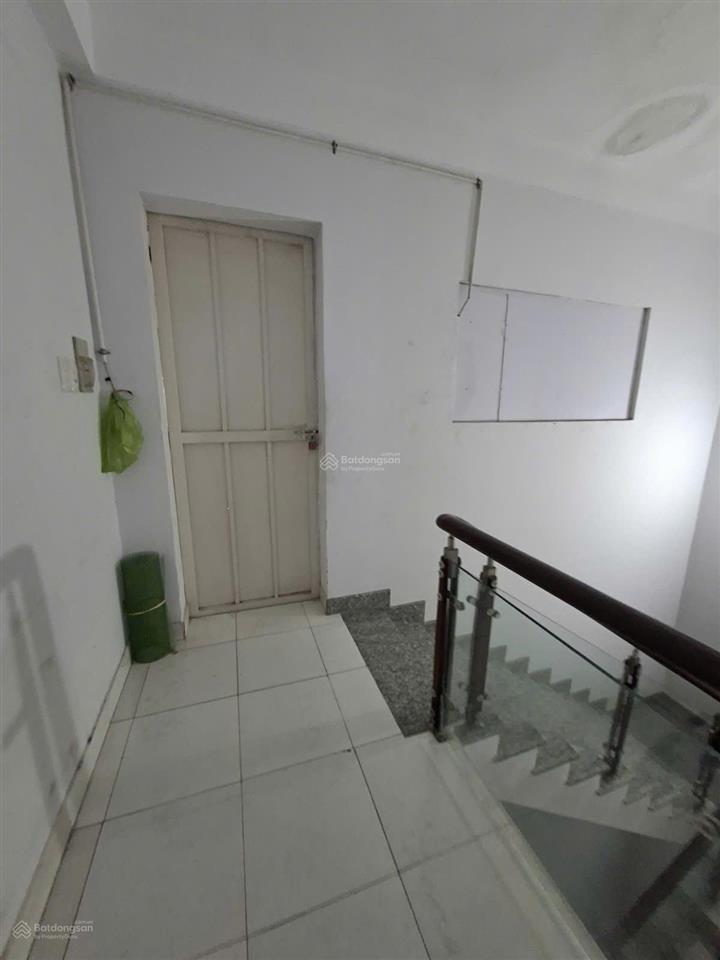 Bán nhà 4x20m, 3 tầng, hẻm ô tô thông, phạm văn đồng, p3, gv, 13 phòng đang cho thuê giá chỉ 9,5 tỷ