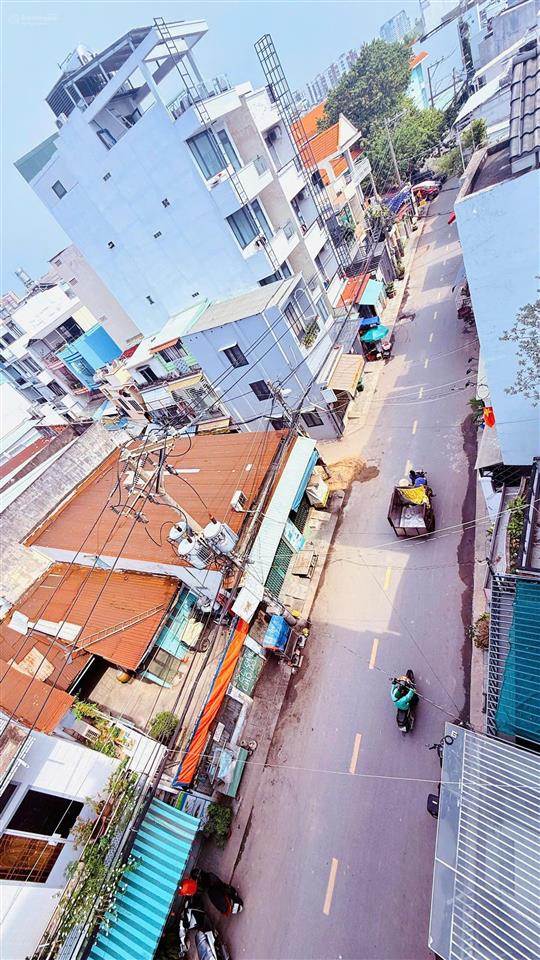 Bán nhà 3 tầng, đường ô tô thông, nguyễn văn công, p.3, gv, giá chỉ 8 tỷ