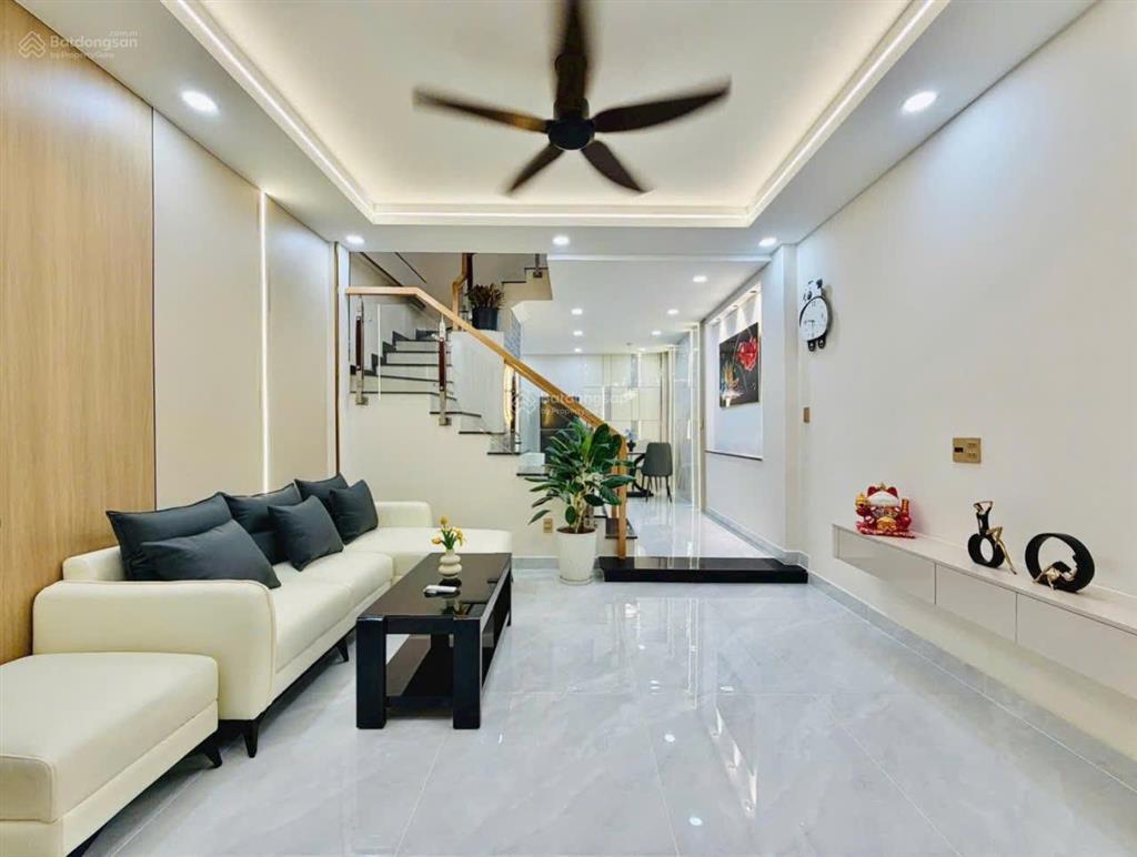 Chính chủ bán nhà 2 tầng, hẻm ô tô thông đường nguyễn văn lượng, 4,5 x 15m,giá chỉ 5,5 tỷ,phù hợp ở