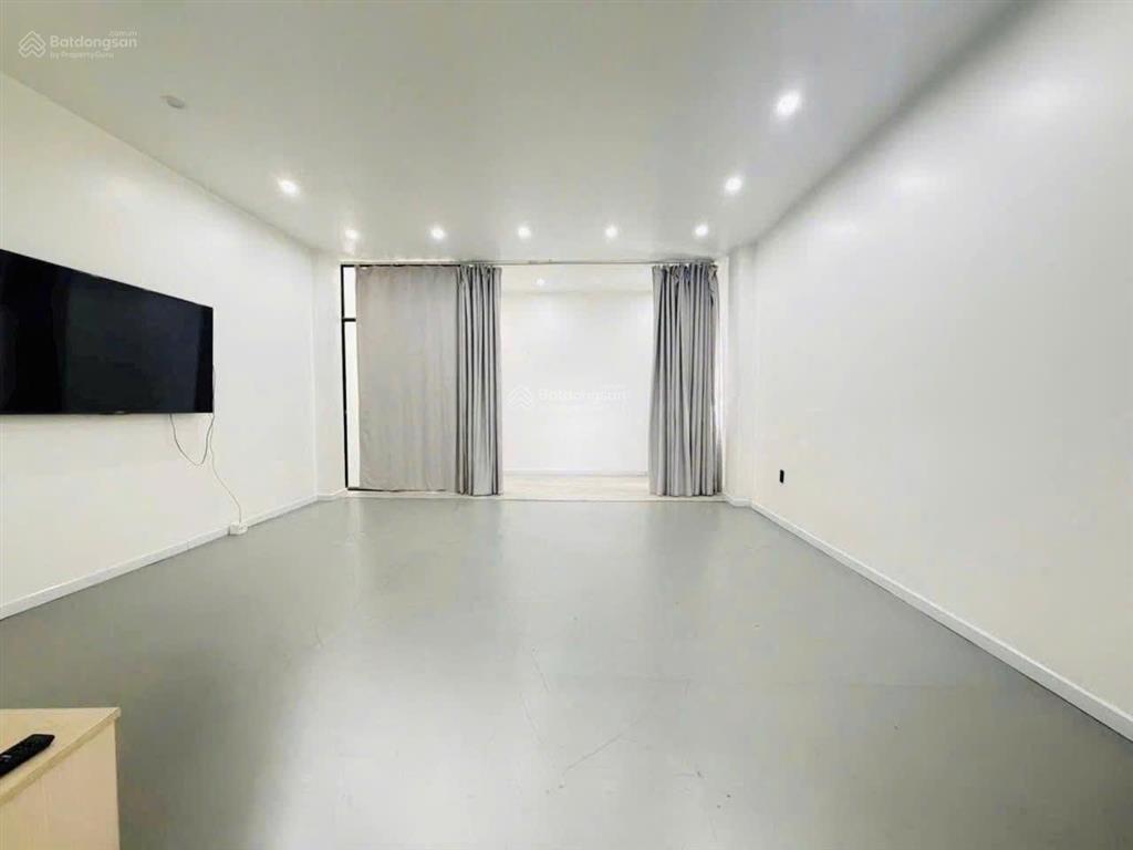 Bán nhà 3 tầng 5x20m, đường ô tô, nguyễn văn công, p3, gv, gía chỉ 9 tỷ, phù hợp vừa ở vừa cho thuê