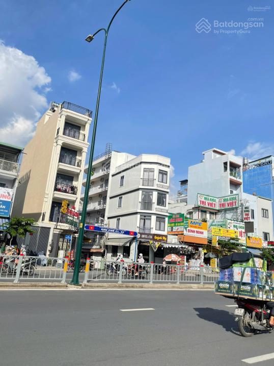 Chính chủ bán nhà 4mx17m 3 tầng, hẻm ô tô thông, gần mặt tiền dương quảng hàm p5, gv, giá chỉ 8 tỷ