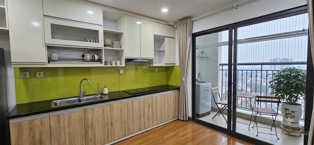 Bán căn hộ 61,9m 2 ngủ 1wc full đồ chung cư hateco hoàng mai giá 4,05 tỷ