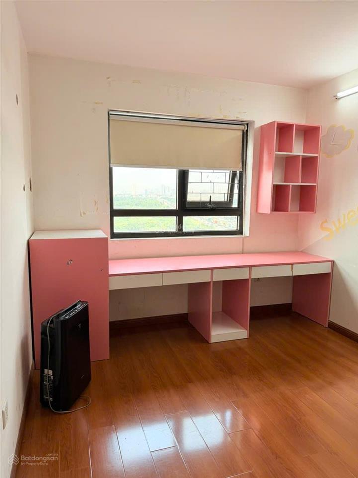 Bán gấp căn hộ 61,9m2 2 phòng ngủ 1wc giá chỉ 3,99 tỷ.  0983 345 ***