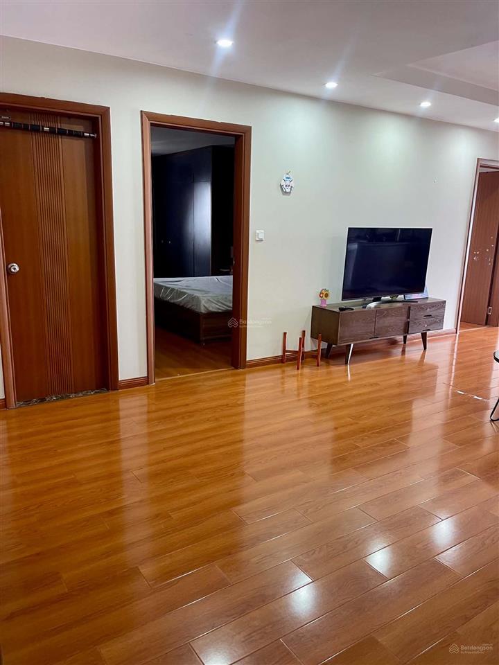Cần cho thuê căn hộ 107m 3 ngủ 2wc, vào ở ngay, giá 10,5tr/tháng
