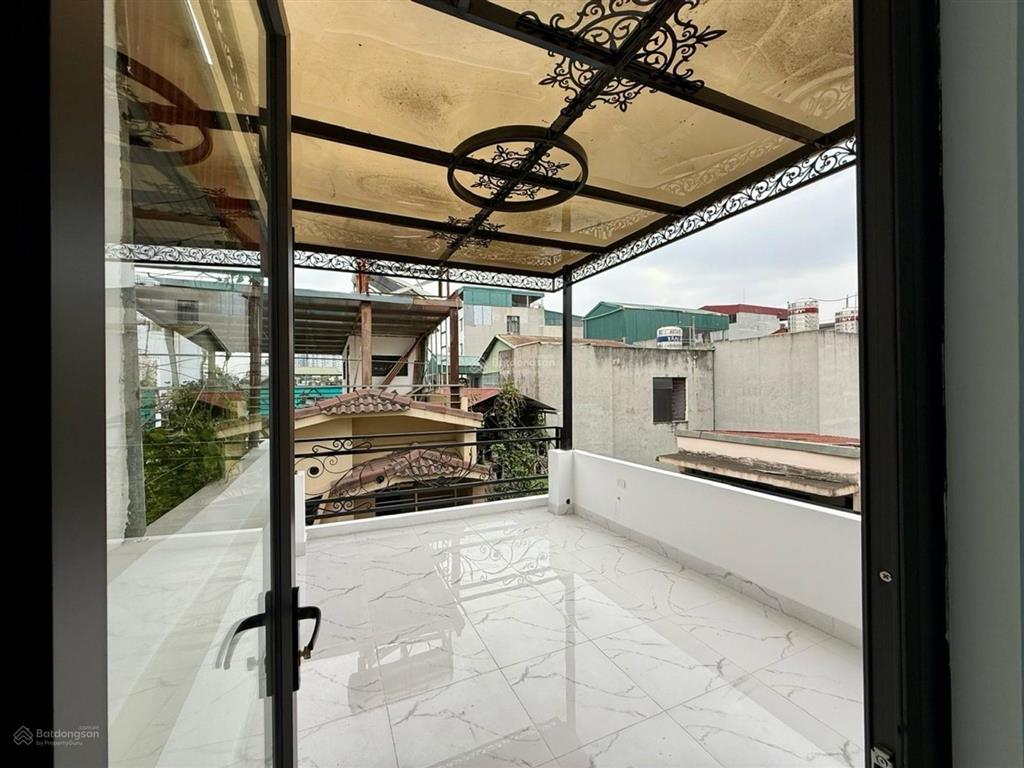 Cần bán nhanh nhà 5 tầng thang máy  ngõ thông  kinh doanh  ô tô đỗ cửa.