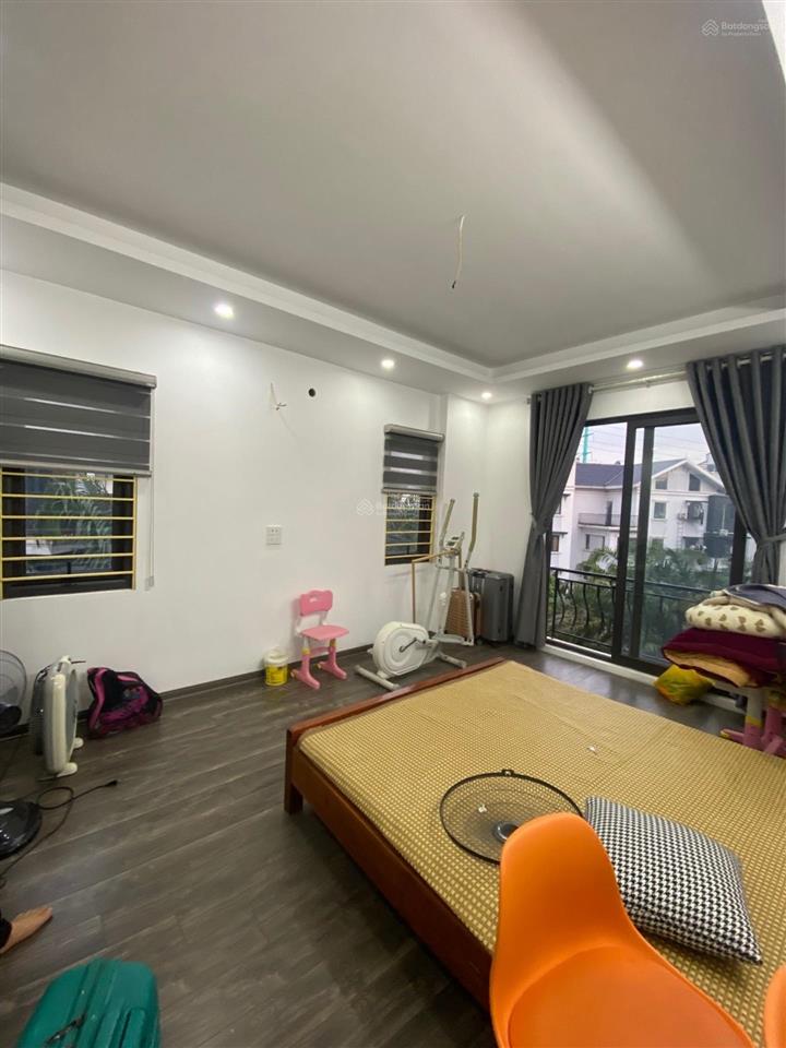 Tài chính 5 tỷ, nhà đẹp dân xây, phù hợp mua để ở  đầu tư