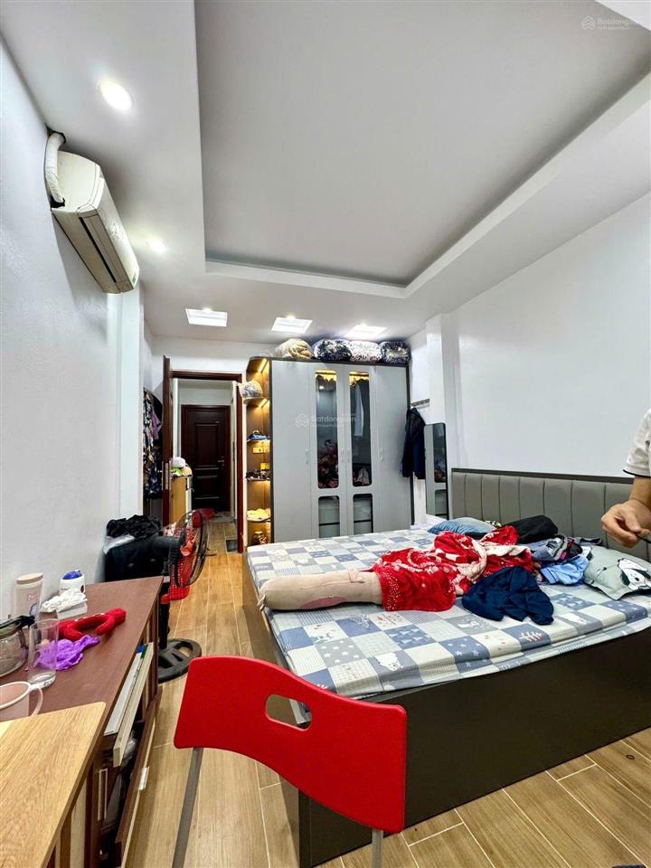 Gia đình cần bán nhanh giảm 1,5 tỷ  nhà 6 tầng thang máy  ô tô đỗ cửa  ngõ thông, kinh doanh