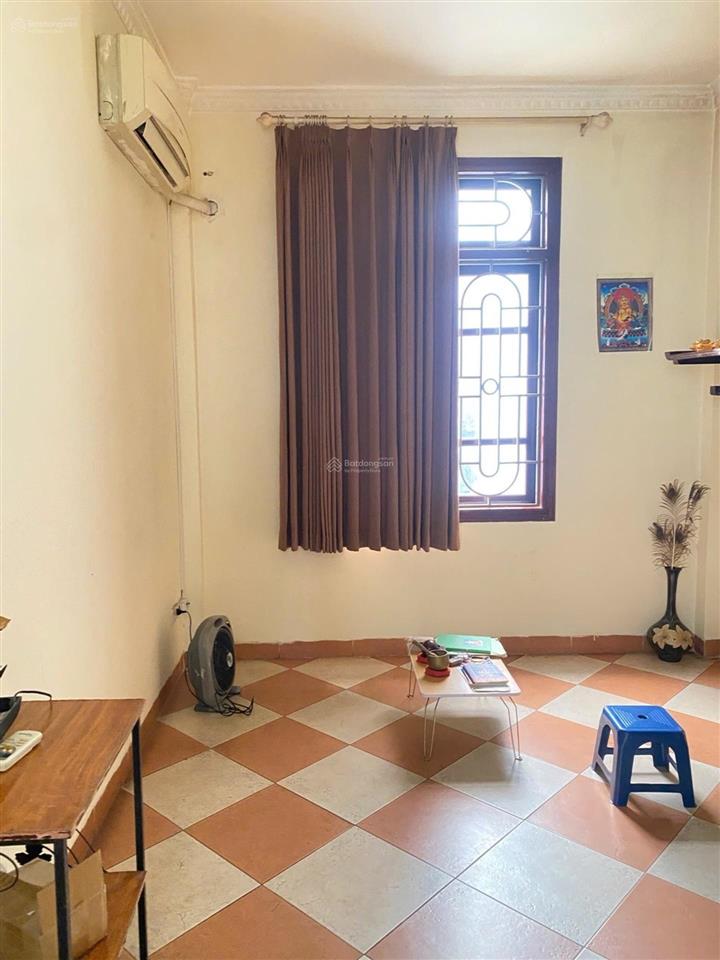 Gấp  giảm chào 3 tỷ  nhà dân xây 4 tầng  2 mặt thoáng, 150m ra mặt phố
