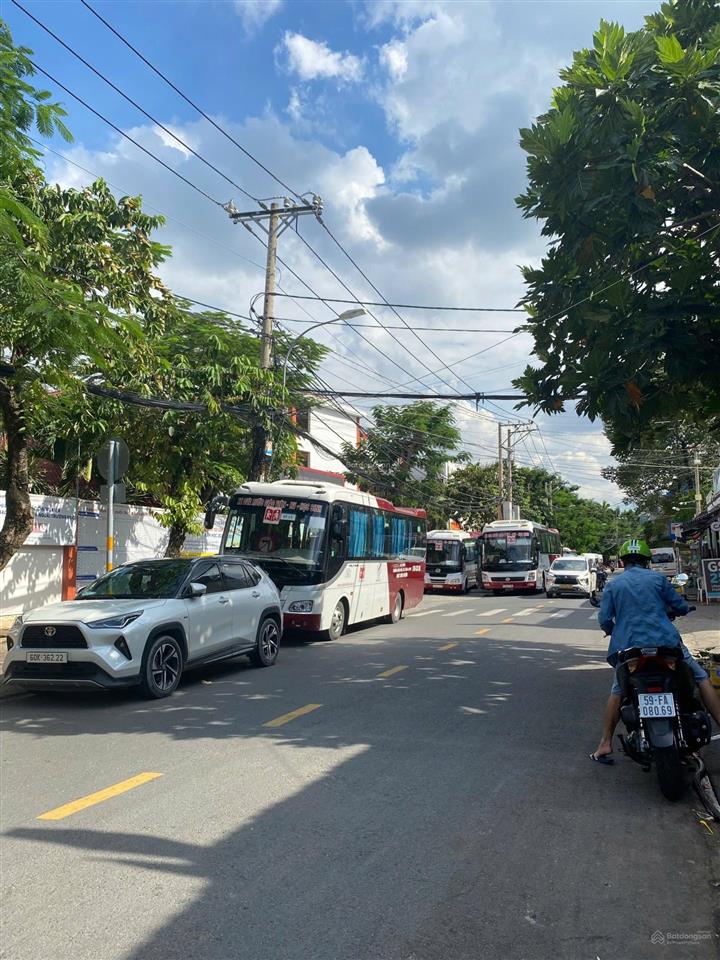 Bán đất hẻm 65 đường hồ bá phấn  pla  q9
 diện tích  8.7 x 33.8 = 294m2 công nhận