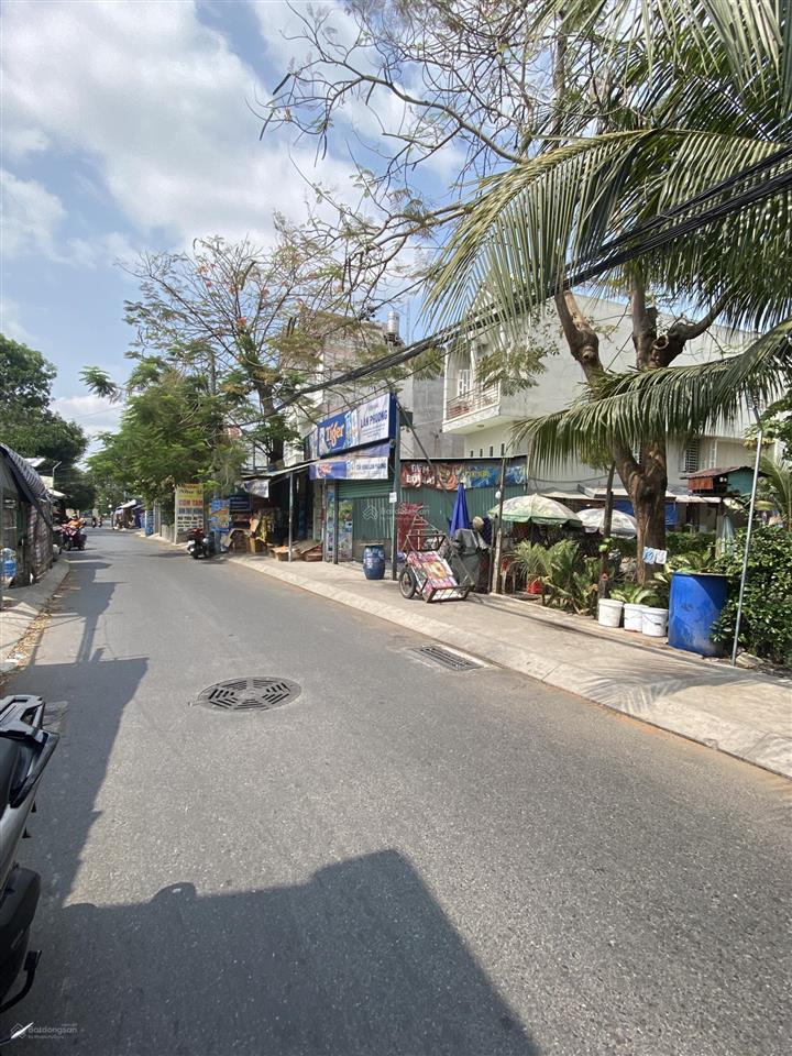 Khuôn đất mặt tiền phường linh xuân, thủ đức,dt 35x26m = 978m2 đất chỉ 62 tỷ