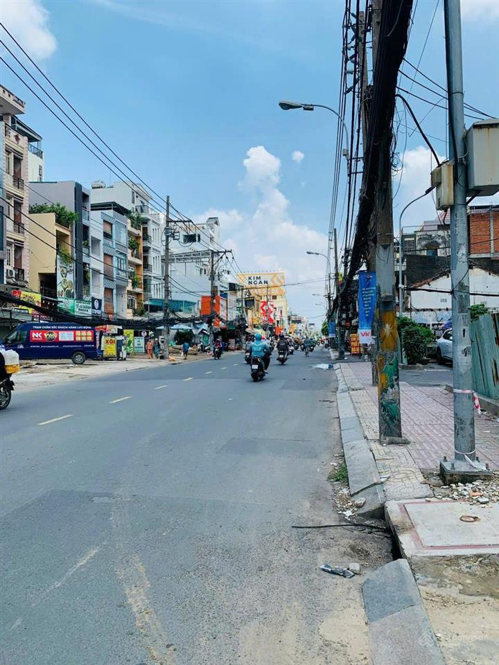 Bán nhà mặt tiền 497 cách mạng tháng 8 ,phường 13, quận 10,dt 90m2 giá 35 tỷ hhgt 1%