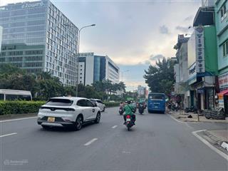Góc 3 mặt tiền đường cộng hòa, út tịch hoàng việt phường 12, quận tân bình.