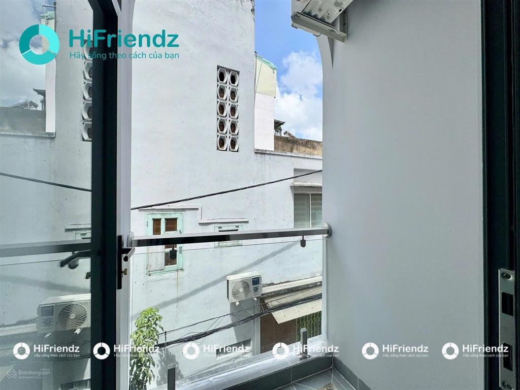 Dự án phòng mới studio ban công 35m2 xách vali vào ở đường 100 bình thới q11  có luôn máy hút mùi