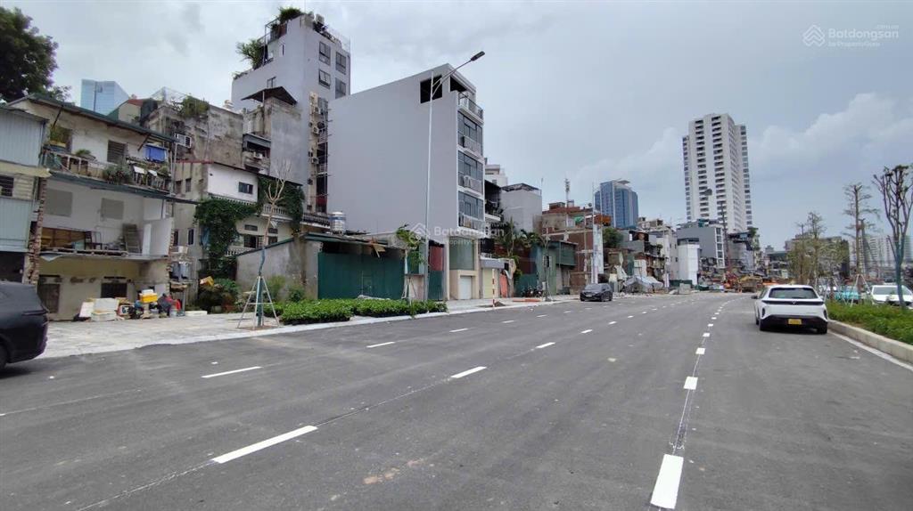 Bán nhà riêng tại đê la thành, q. ba đình, hà nội, 152 tỷ, 170m2, view đẹp, giá tốt
