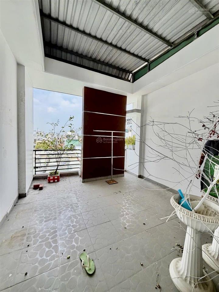Lê đình thám  tân phú 4 tầng sân thượng  4 x 17m(66m2) 4pn giá 7.68 tỷ.