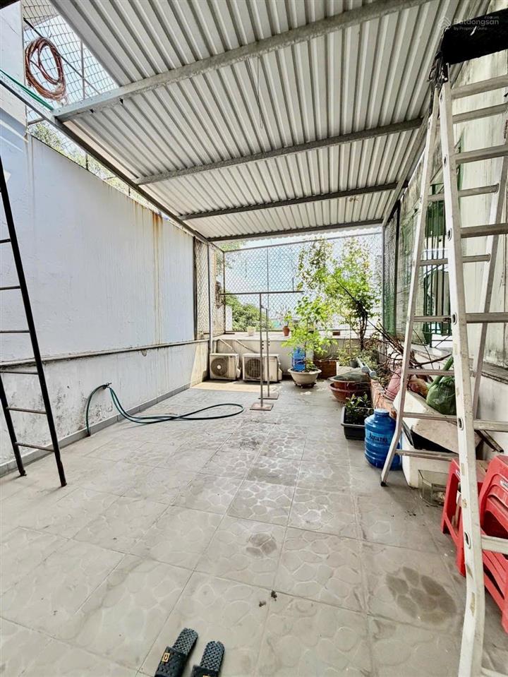 Lê đình thám  tân phú 4 tầng sân thượng  4 x 17m(66m2) 4pn giá 7.68 tỷ.