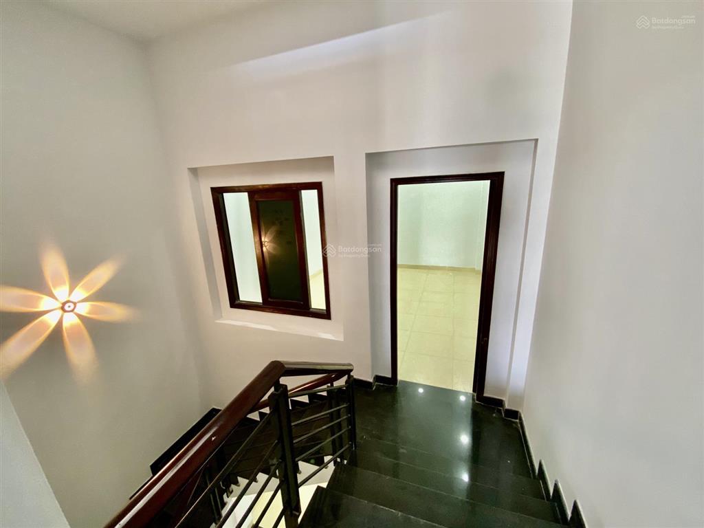 Tân quý tân phú nhà hxh 4.218m(76m2) 4 tầng sân thượng 3 pn giá 6.85 tỷ.