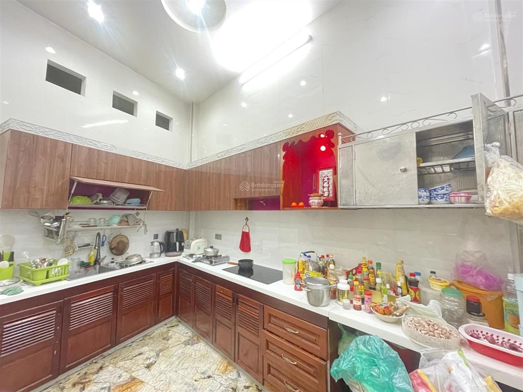 Nhà hẻm 7m, đường tô hiệu, quận tân phú, 4.1 x 18m, 3 tầng sân thượng.