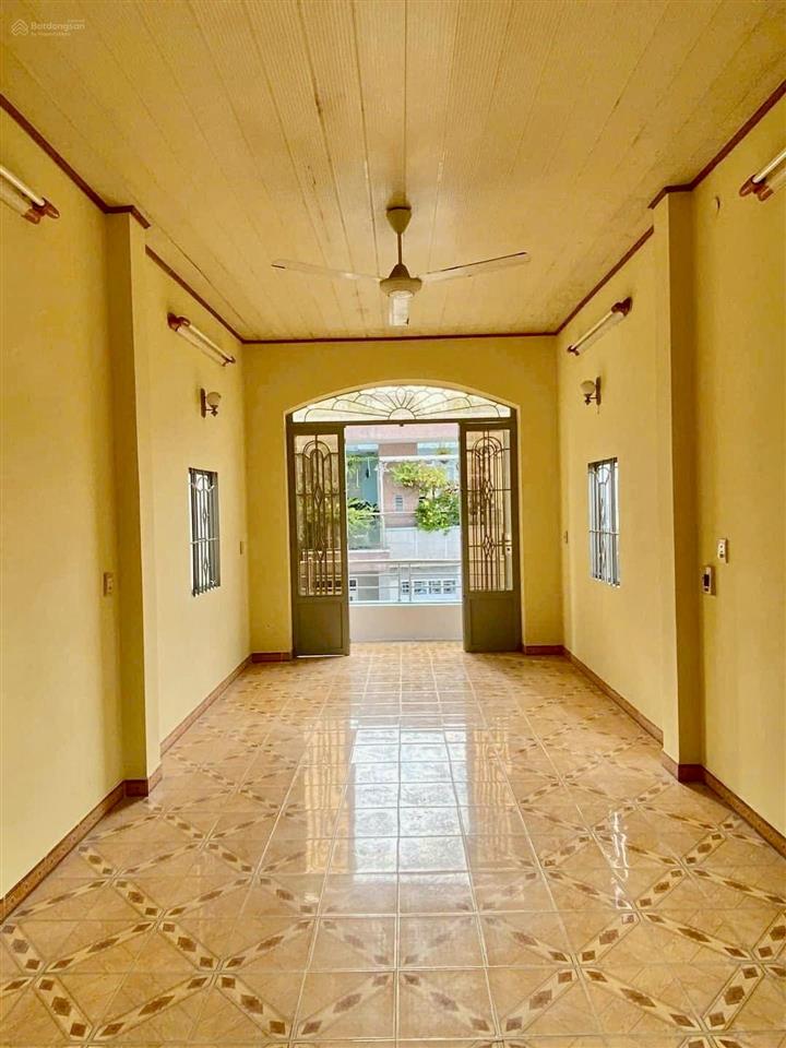 Phú thọ hoà, tân phú, 4 x 15.5, 3 tầng đang cho thuê 12tr/tháng, giá 7 tỷ.