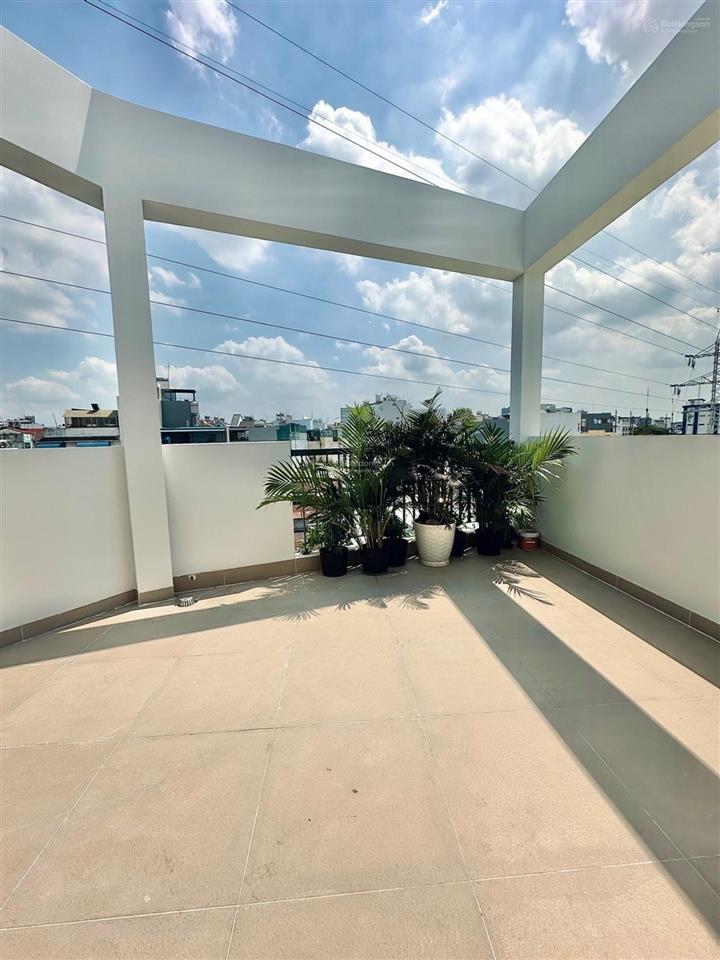 Nhà mới lung linh, tân sơn nhì, tân phú, 5 x 11m, 4 tầng sân thượng, giá 7.3 tỷ.