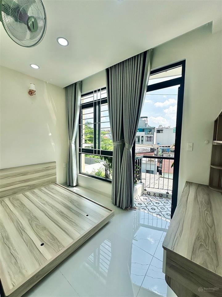 Nhà mới lung linh, tân sơn nhì, tân phú, 5 x 11m, 4 tầng sân thượng, giá 7.3 tỷ.