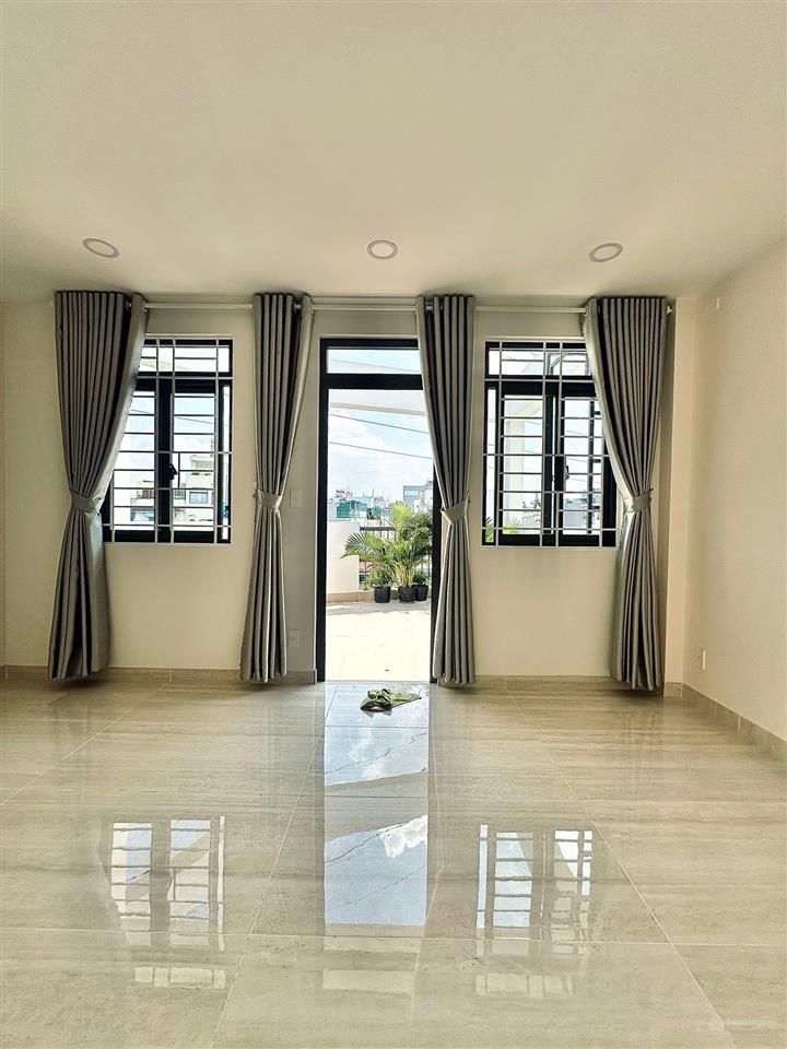 Nhà mới lung linh, tân sơn nhì, tân phú, 5 x 11m, 4 tầng sân thượng, giá 7.3 tỷ.