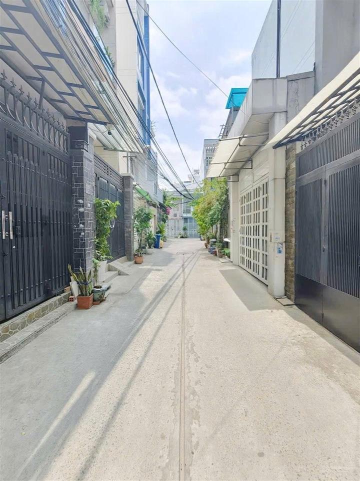 Đô đốc long, tân phú, 56m2, 4 x 14m, 3 tầng sân thượng, hẻm xe hơi, chỉ 7.1