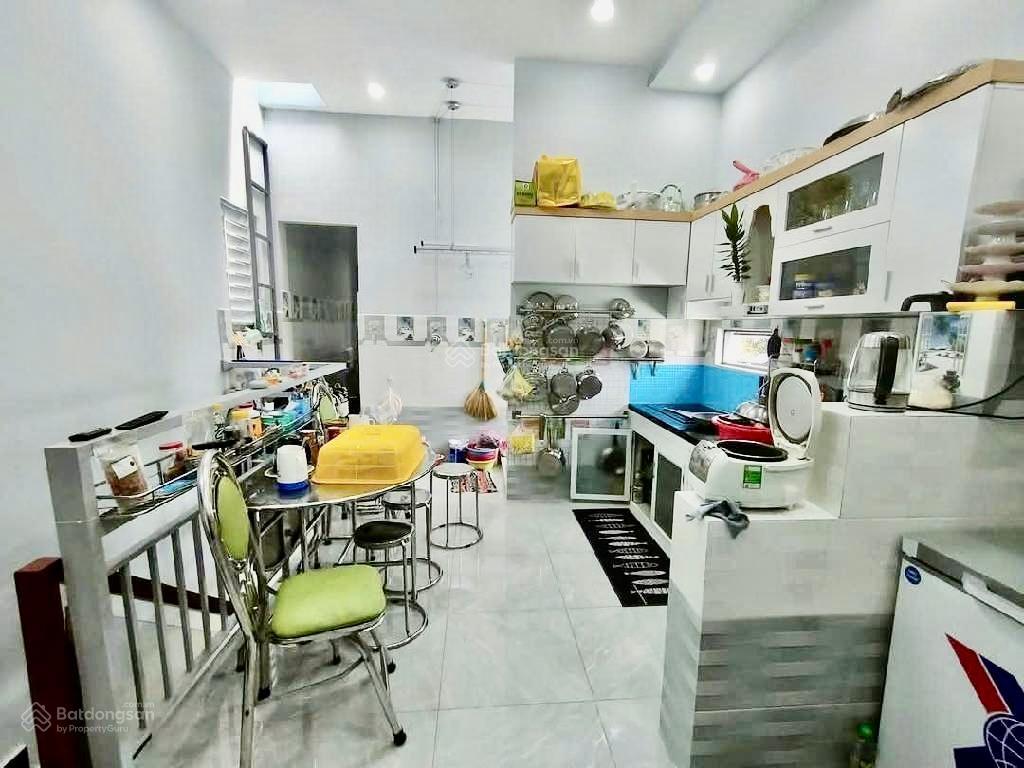 Nhà 2 tầng vườn lài tân phú, 4 x 18m, hẻm thông 7m, 4 pn giá 6 tỷ