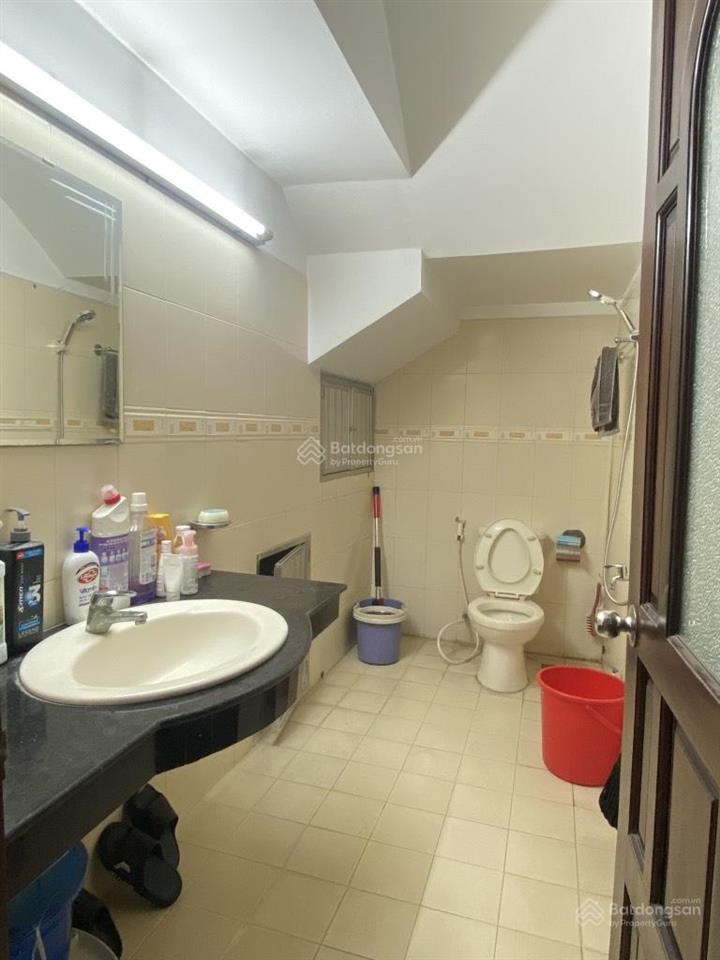 Chdv tân phú, 4.5 x 19m(84m2), 3tầng, 8 phòng đang cho thuê 40tr/tháng, hẻm ôtô 5m,