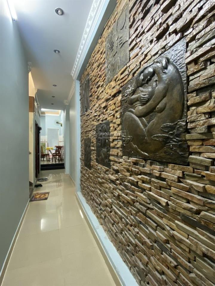 Chdv tân phú, 4.5 x 19m(84m2), 3tầng, 8 phòng đang cho thuê 40tr/tháng, hẻm ôtô 5m,