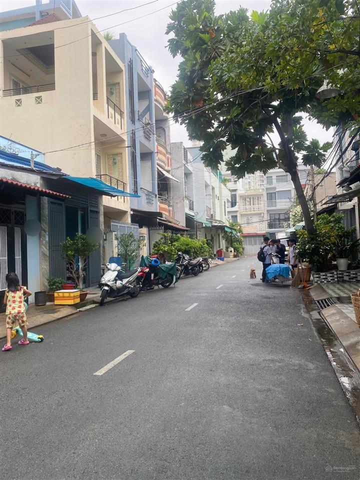Hoà bình tân phú, hẻm ôtô 7m, 4 x 17m(68m2) 3 tầng sân thượng.