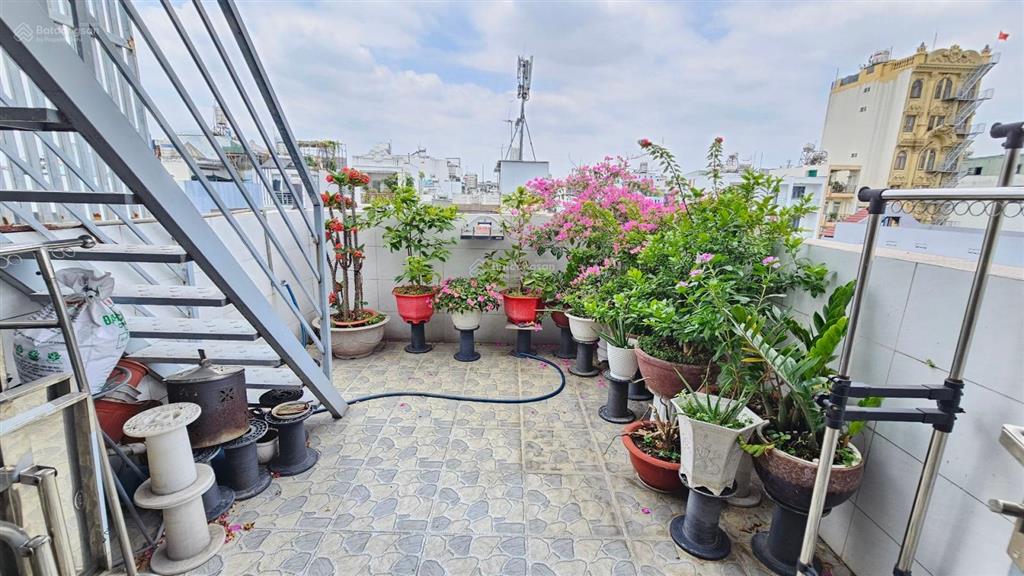 Tây sơn, tân phú ngay chợ tân hương, 4 x 18m (75m²), đường 10m, 5 tầng.