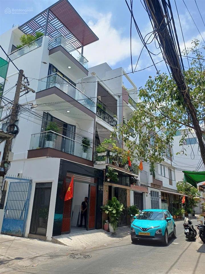 Tô hiệu tân phú nhà mới 3 tầng tặng full nội thất, 4 x 13.5m, hẻm nhựa 7m.