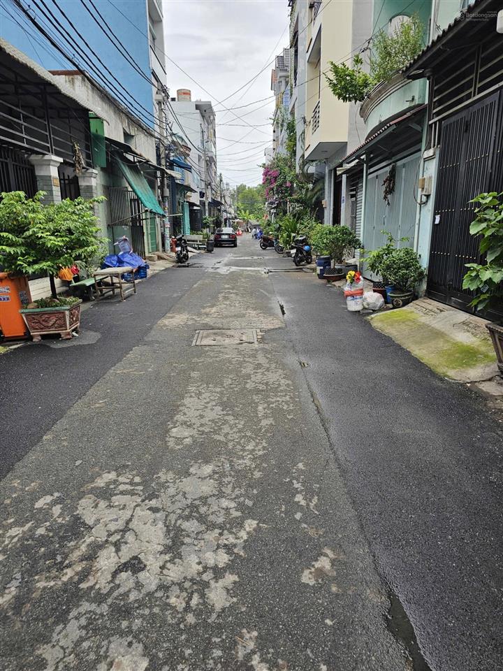 Hàng ngộp chủ gấp nhà bình tân, tỉnh lộ 10, 4 x 14m (56m²), hẻm 8m, 2 tầng 4 pn.