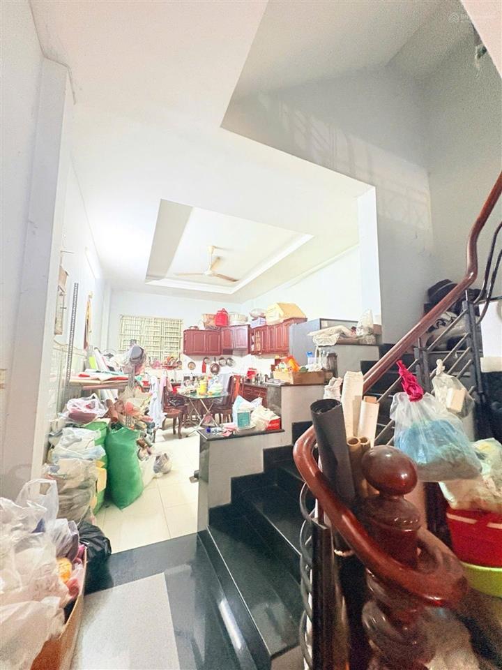 Tân phú ngay eaon, hẻm 7m, 4 x 18m(71m1) 3 tầng sân thượng 5pn, giá 8.15 tỷ.