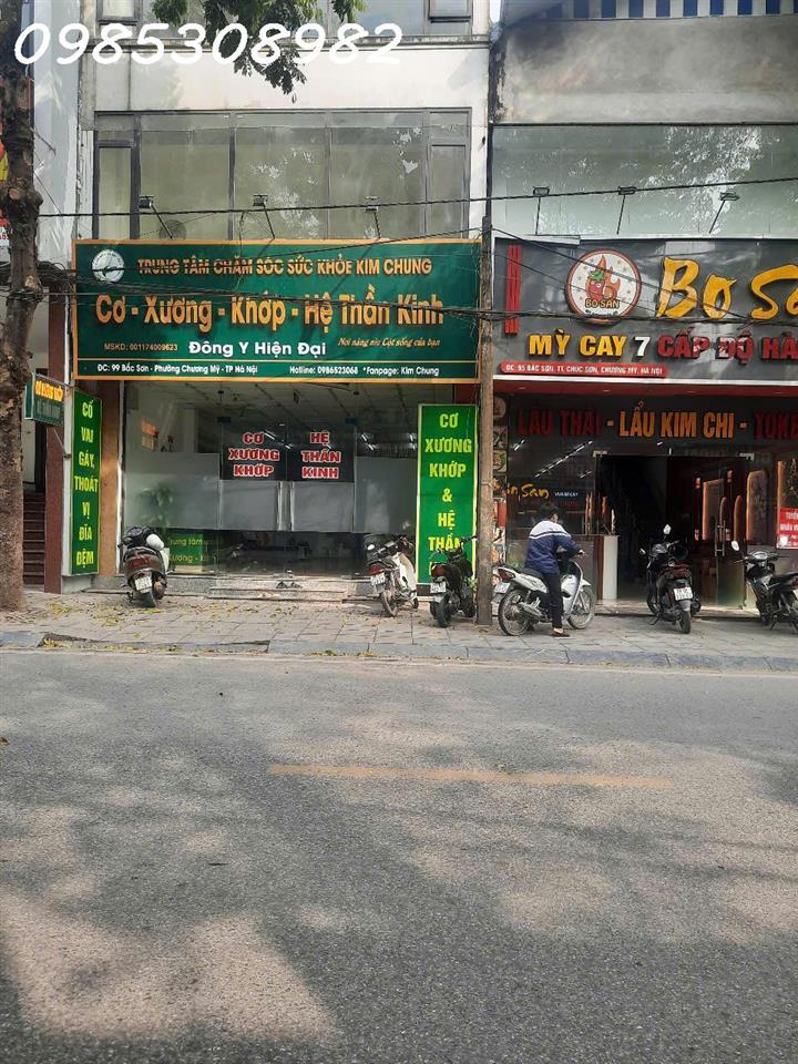 Bán nhà 3 tầng mặt phố Ngọc Hoà, Thị trấn Chúc Sơn, DT 147,3m2, giá 2x tỷ, đẹp