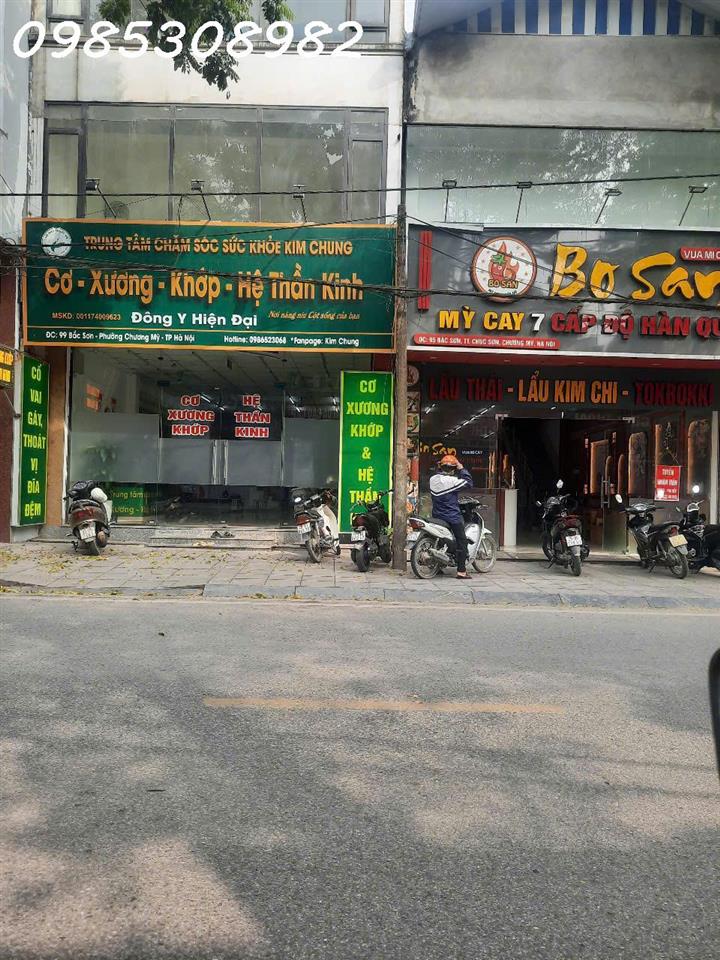 Bán nhà 3 tầng mặt phố Ngọc Hoà, Thị trấn Chúc Sơn, DT 147,3m2, giá 2x tỷ, đẹp