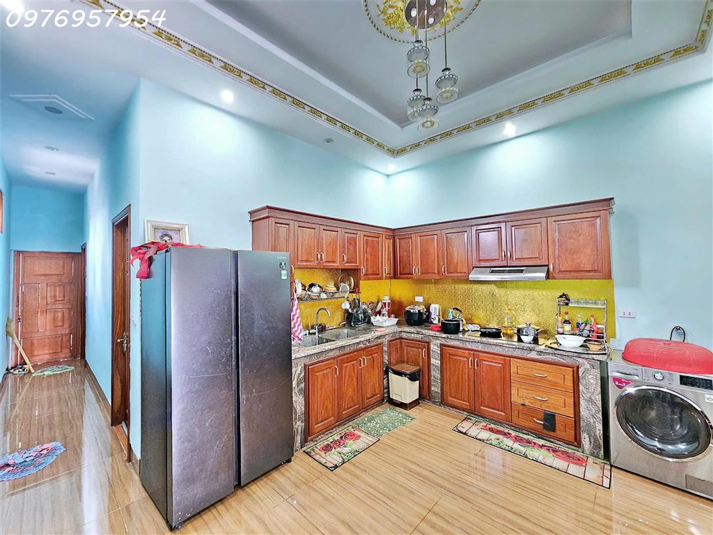 Cần tiền bán gấp nhà khu Hố Nai Đại Công Giáo xây 2019 full gỗ, 3% cho môi giới